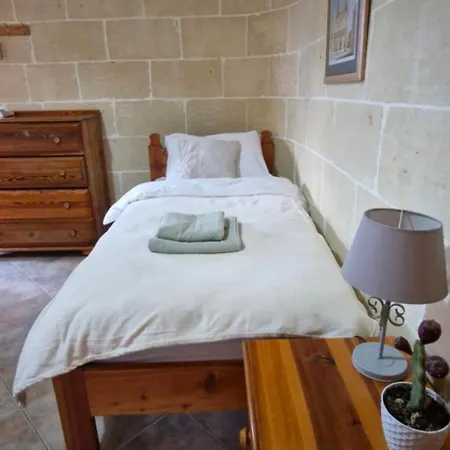 Sunset Castle House With Pool Xagħra