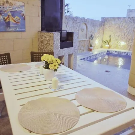 Sunset Castle House With Pool * Xagħra