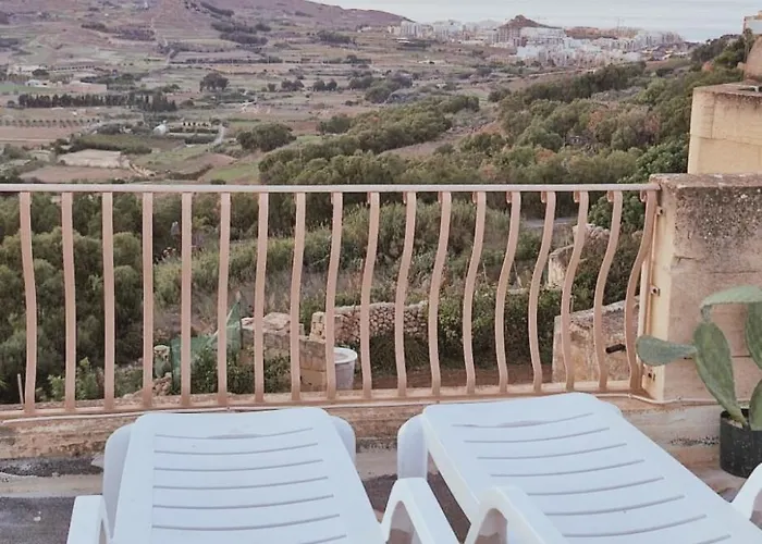 Sunset Castle House With Pool Villa Xagħra