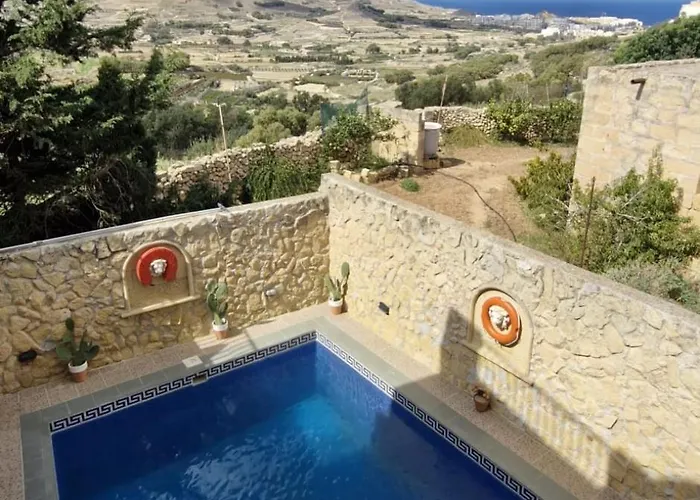 Sunset Castle House With Pool Villa Xagħra