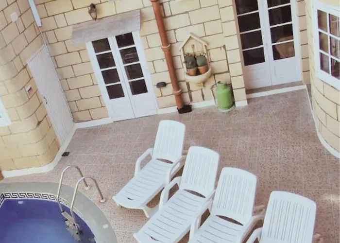 Sunset Castle House With Pool Vila *